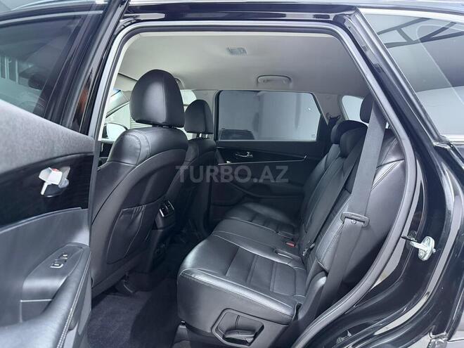 Kia Sorento-13