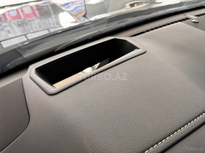 Lexus LX 500d-18