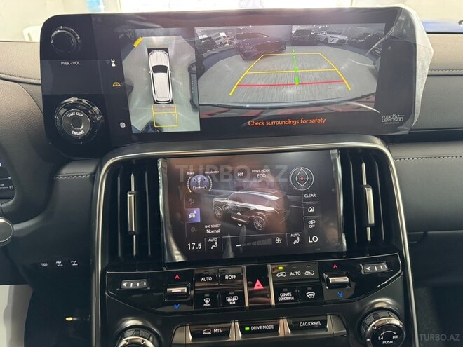Lexus LX 500d-25