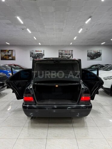 Mercedes E 320 1997, 295,000 km - 3.2 l - Sumqayıt