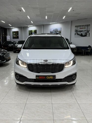 Kia Carnival-2
