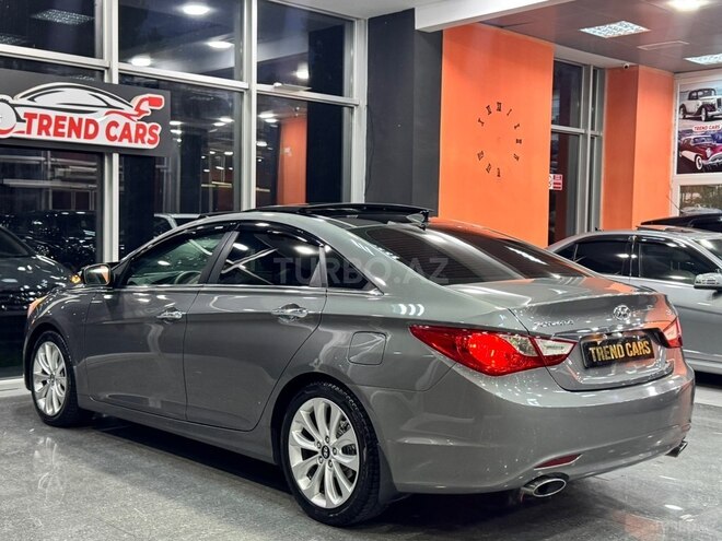 Hyundai Sonata-7