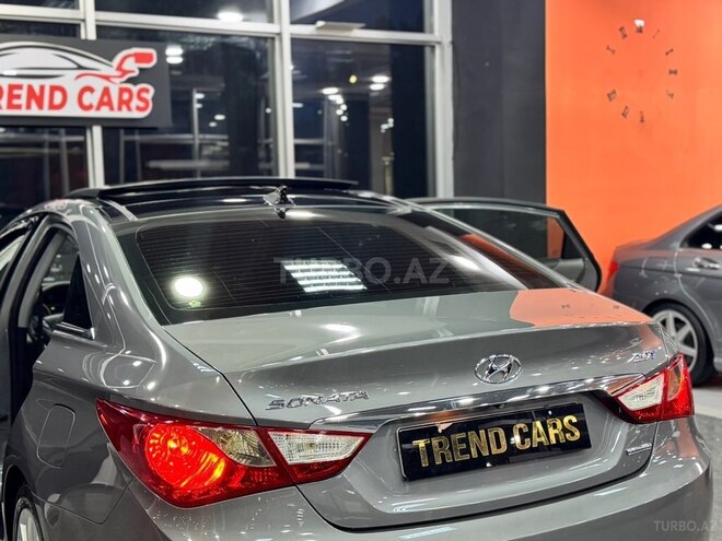 Hyundai Sonata-10