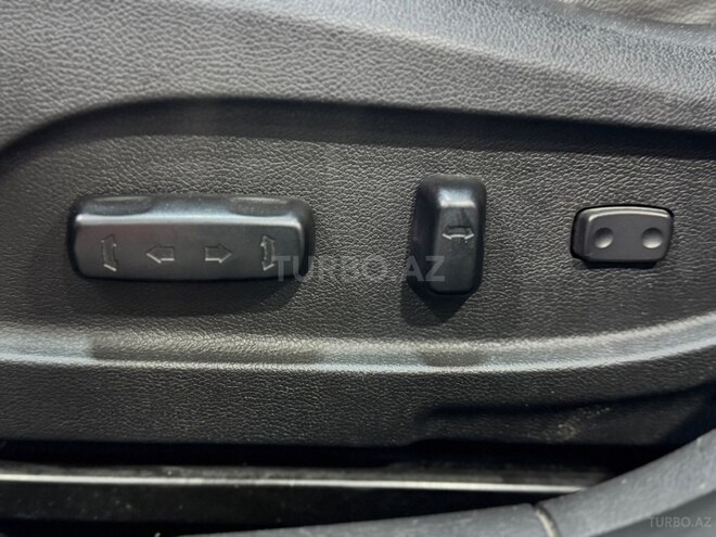Hyundai Sonata-29