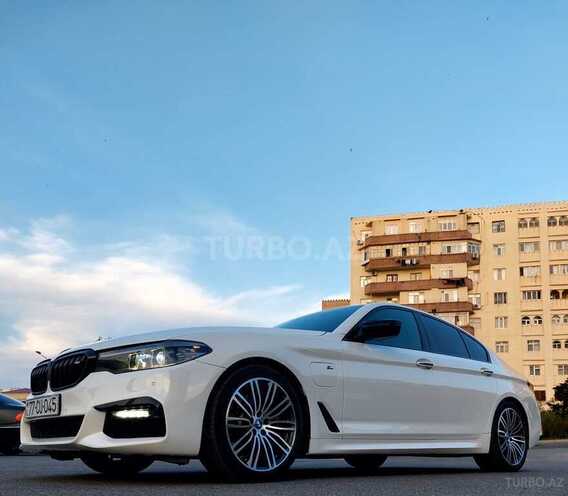 BMW 530e-7