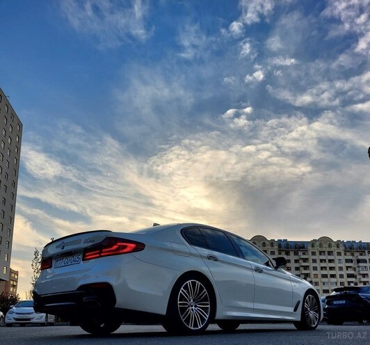 BMW 530e-21