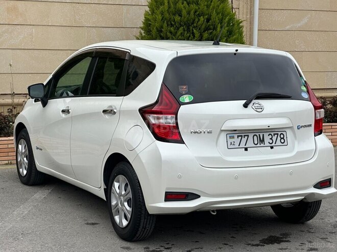 Nissan Note-9