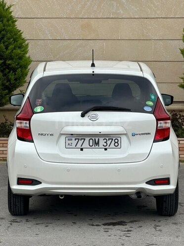 Nissan Note-7