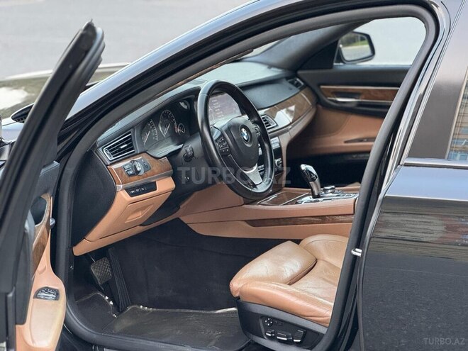 BMW 750-10