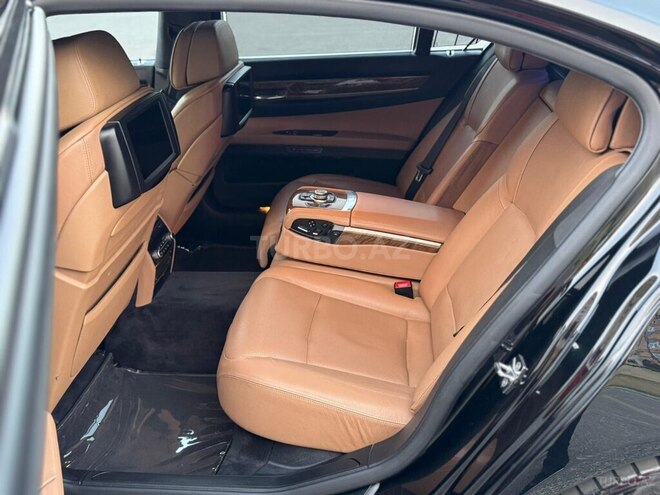 BMW 750-9