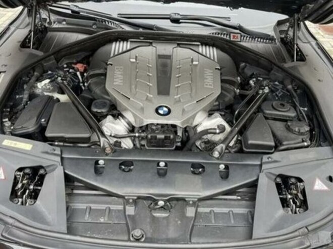 BMW 750-8