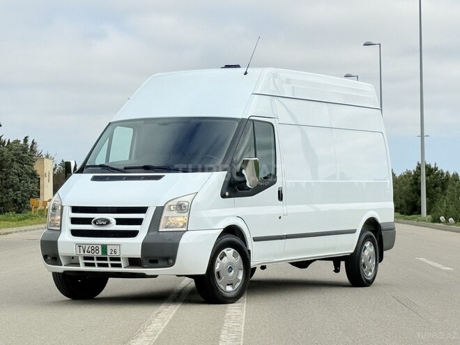 Ford Transit-1