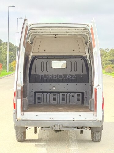 Ford Transit-6