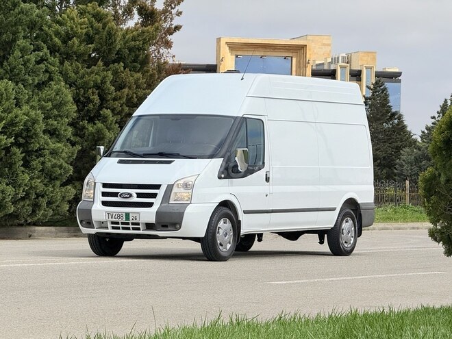 Ford Transit-17