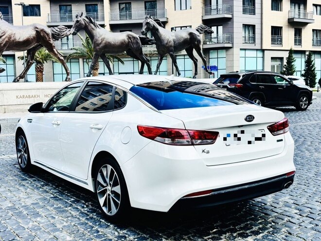 Kia K5-6