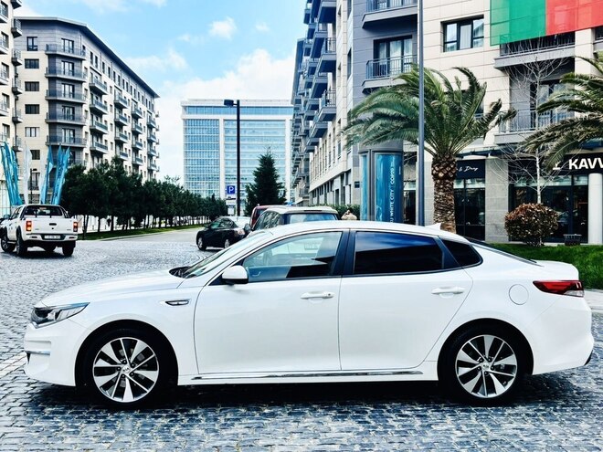 Kia K5-8
