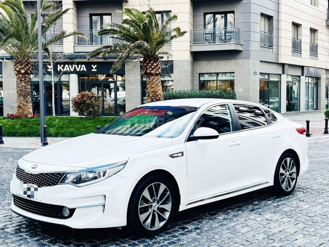 Kia K5-4