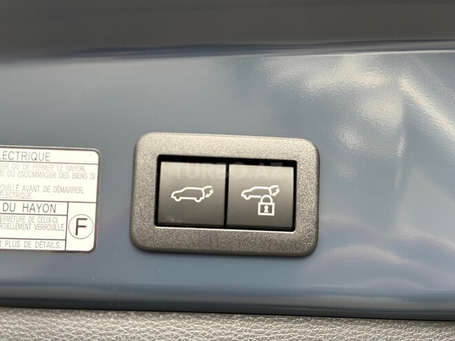Toyota Corolla Cross-19
