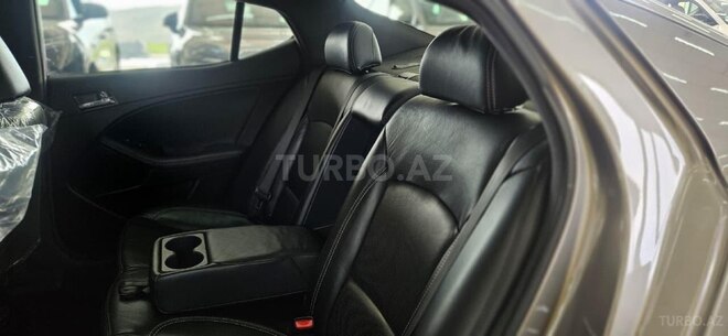 Kia Optima-5
