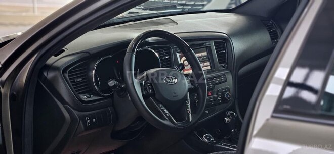 Kia Optima-4