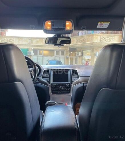 Jeep Grand Cherokee-5