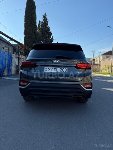 Hyundai Santa Fe-6