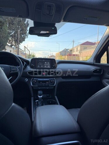 Hyundai Santa Fe-18