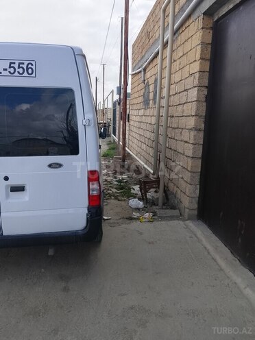 Ford Transit-5