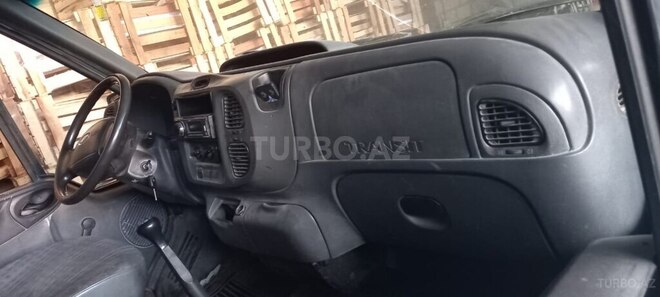 Ford Transit-8