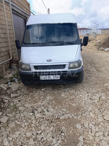 Ford Transit-6