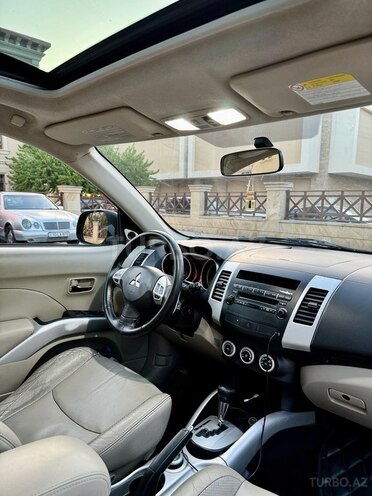Mitsubishi Outlander 2008, 270,000 km - 3.0 l - Bakı