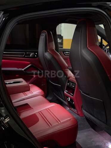 Porsche Cayenne GTS Coupe 2020, 23,000 km - 4.0 л - Bakı