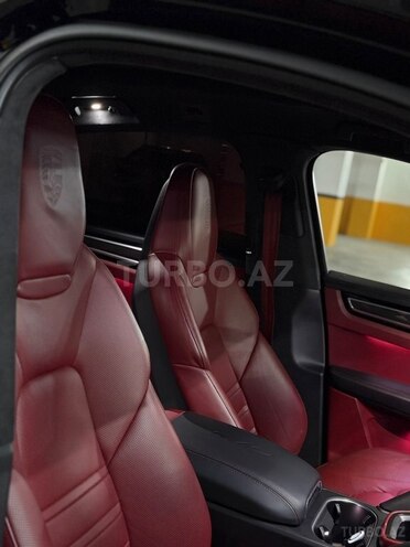 Porsche Cayenne GTS Coupe 2020, 23,000 km - 4.0 л - Bakı