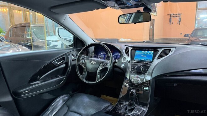 Hyundai Grandeur-19