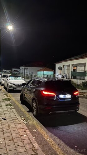 Hyundai Santa Fe-5