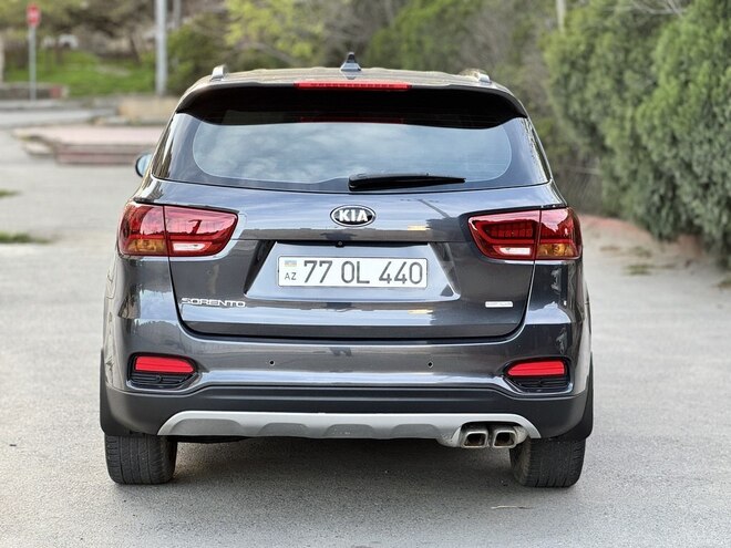 Kia Sorento-21