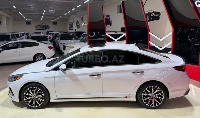 Hyundai Sonata-6