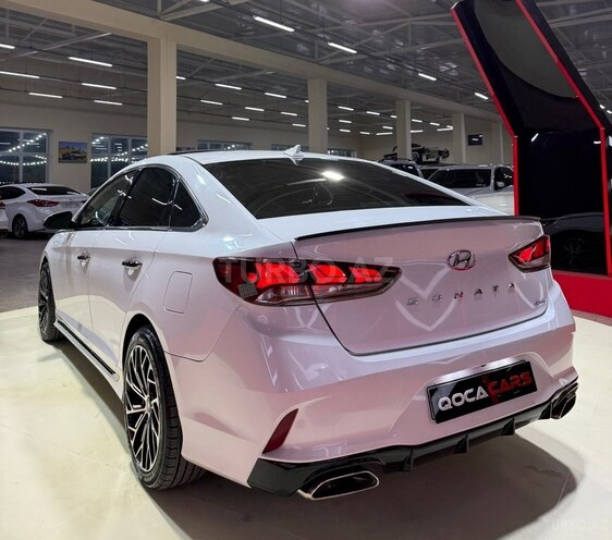 Hyundai Sonata-10