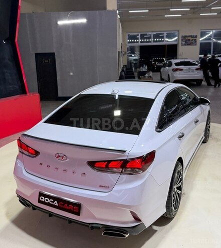 Hyundai Sonata-9