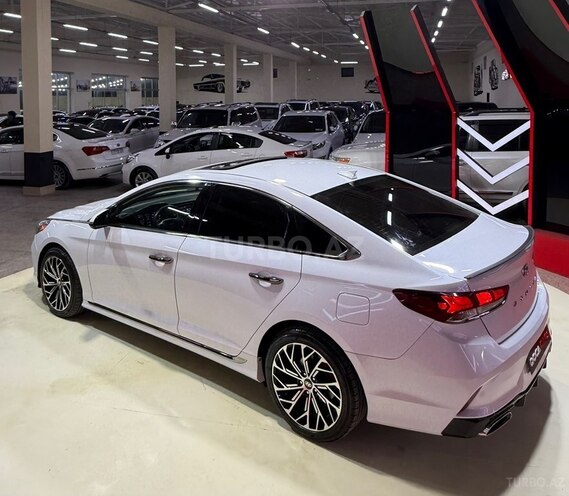 Hyundai Sonata-7