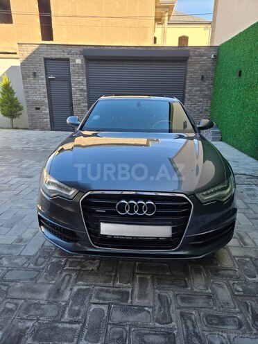 Audi A6-1