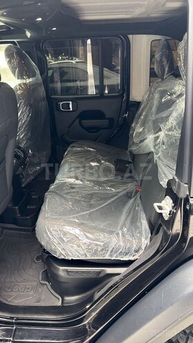 Jeep Wrangler-6