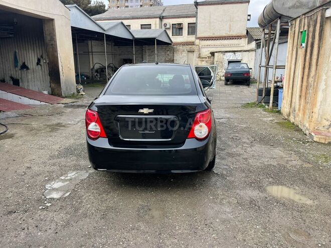 Chevrolet Aveo-3