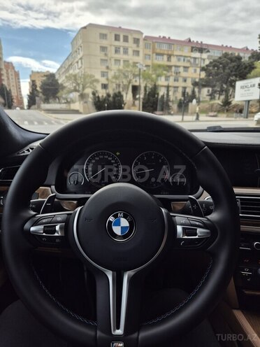 BMW 750-13