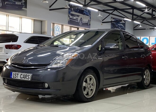Toyota Prius-3