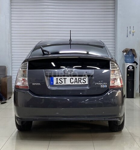 Toyota Prius-9