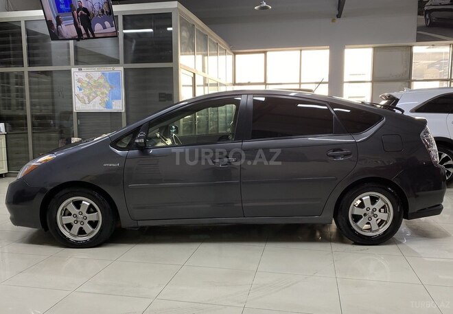 Toyota Prius-7