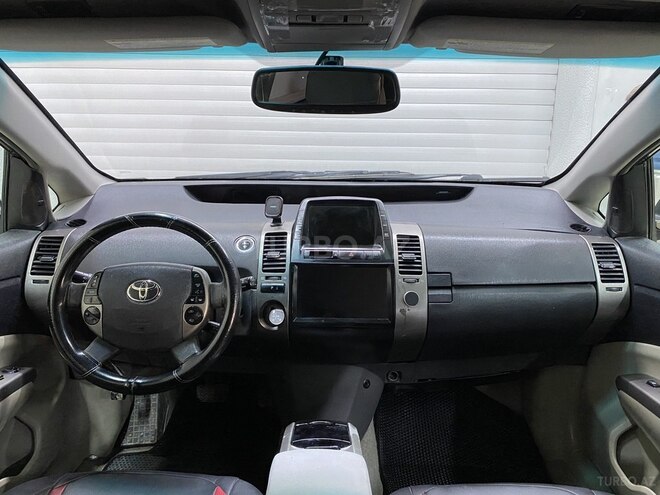 Toyota Prius-15