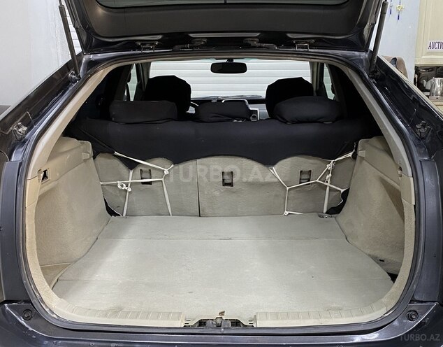 Toyota Prius-19