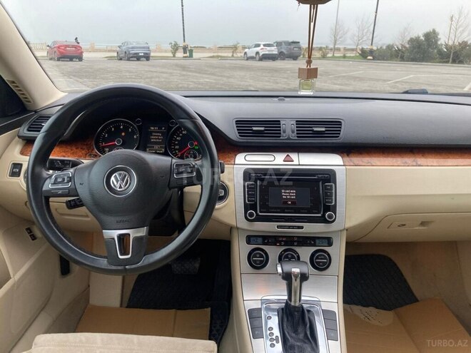 Volkswagen Passat-7